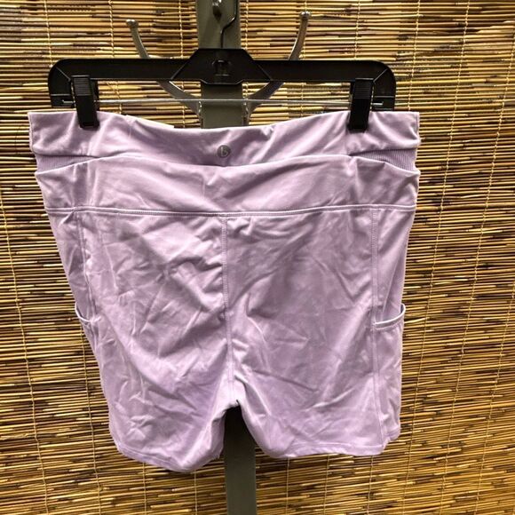 Trendy‎ Plus Size Active Ultra Soft Pocket Bike Shorts Size 16 - Picture 2 of 3